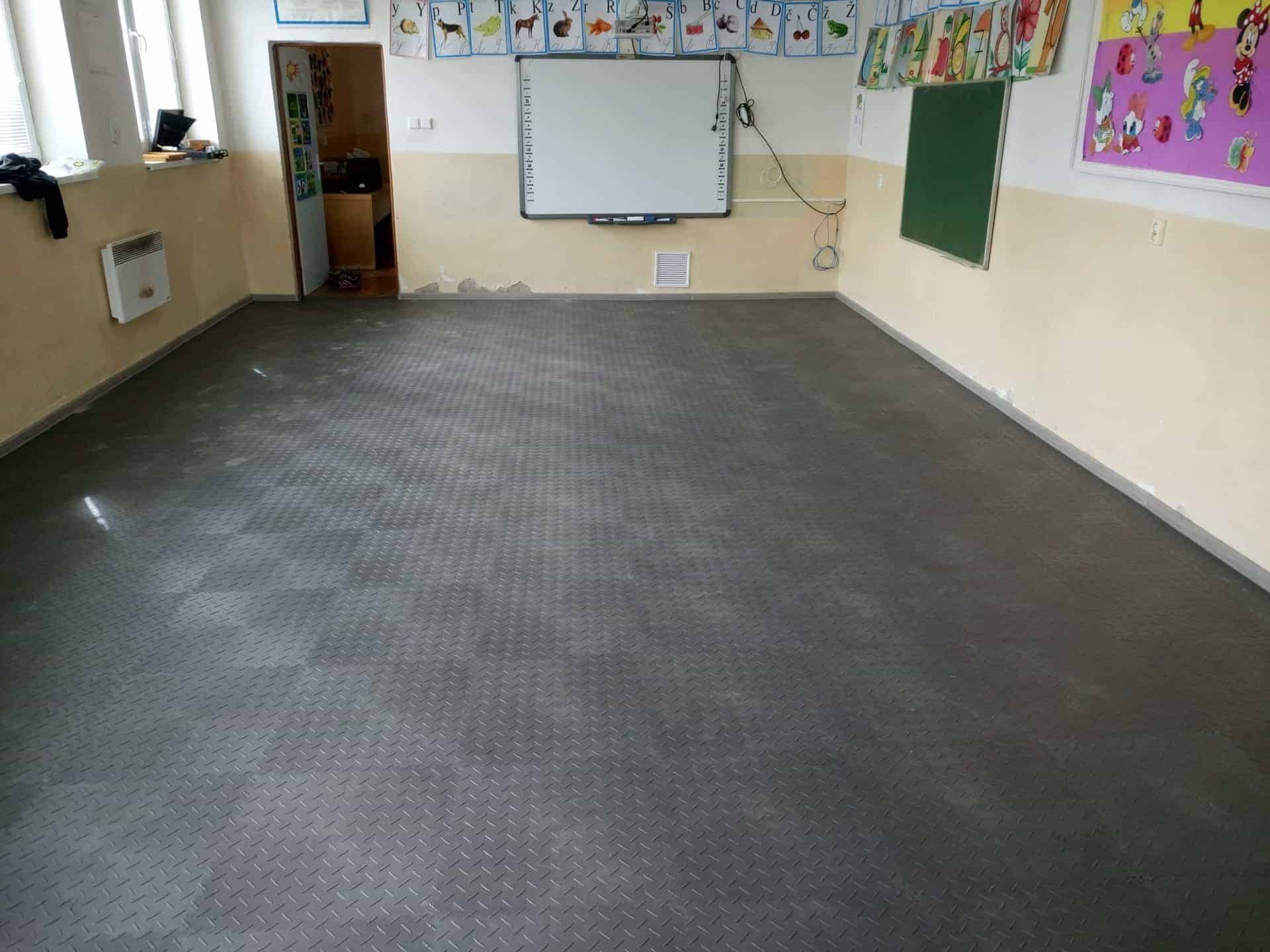 Általános iskolai padló, Szlovákia